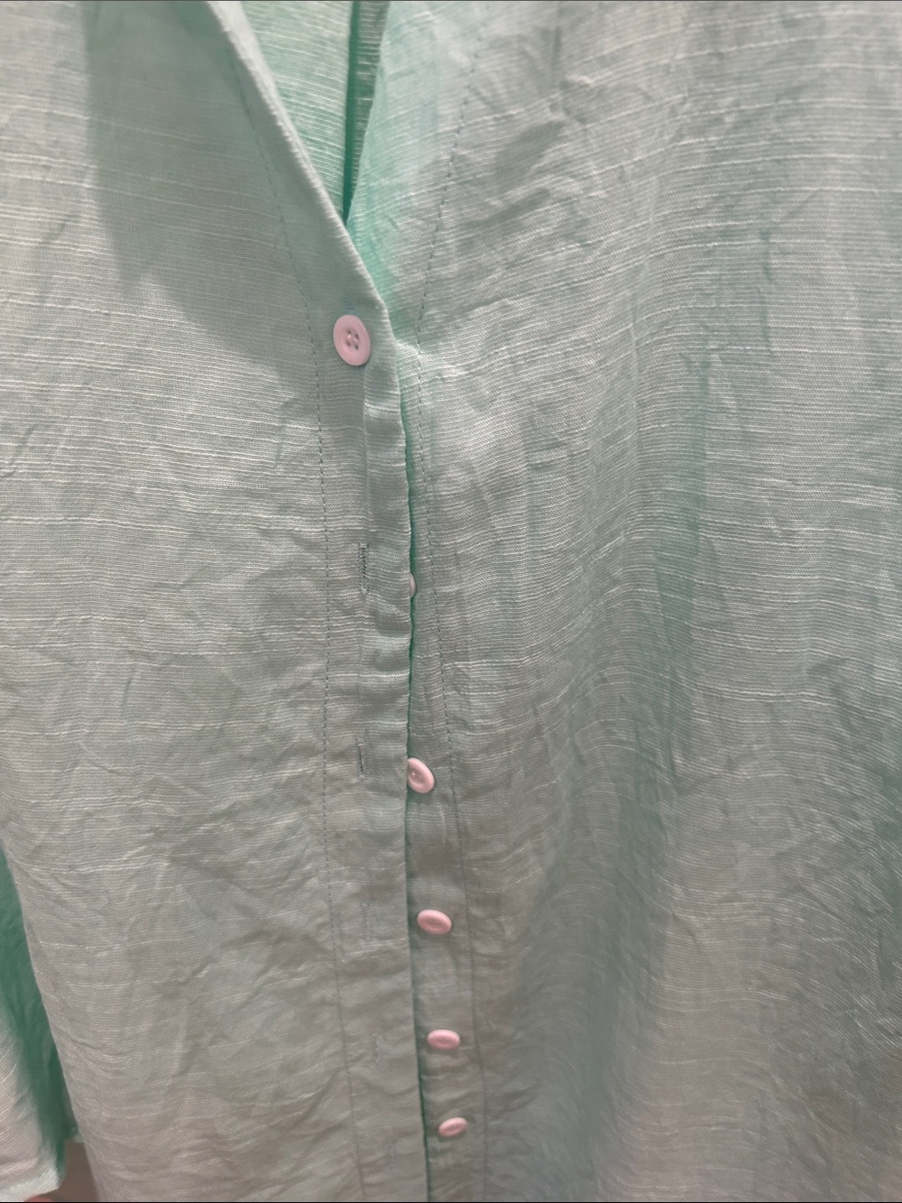 Light Mint Green Button-Up Linen Shirt - Picture 2 of 5